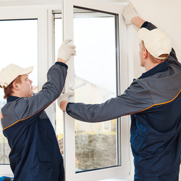 Installare porte e infissi: gli errori da evitare con il fai da te